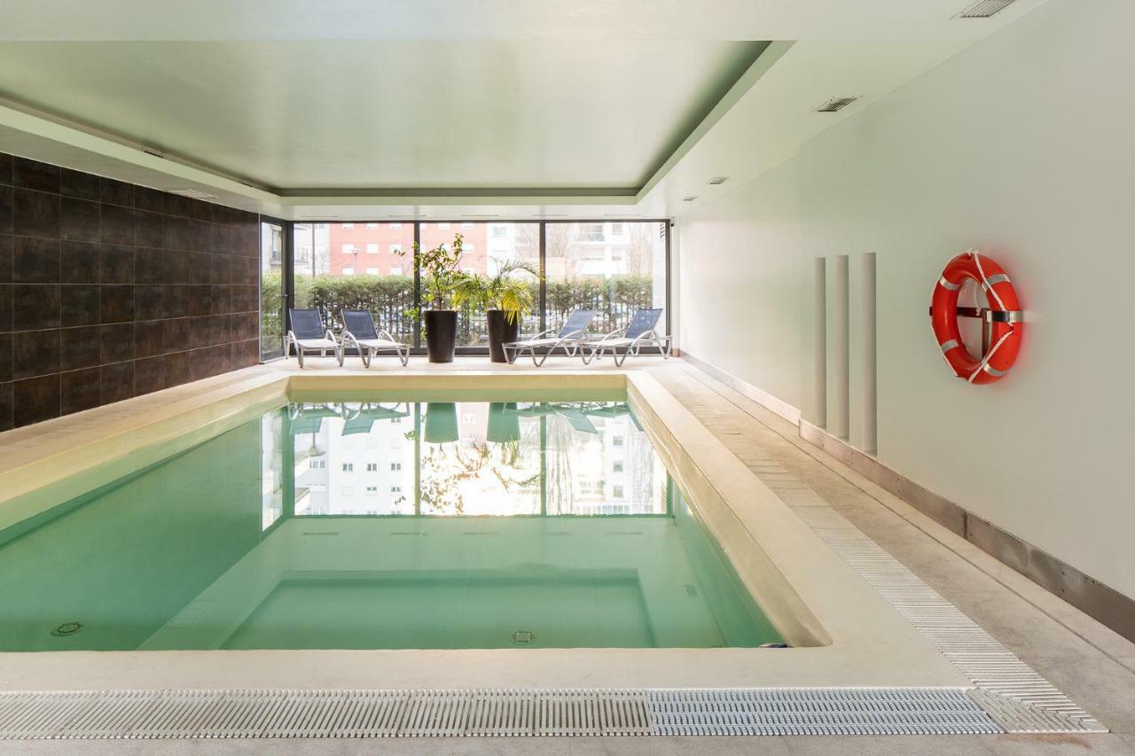 Skyscraper Riverview Lisbon With Indoor Pool Exteriér fotografie